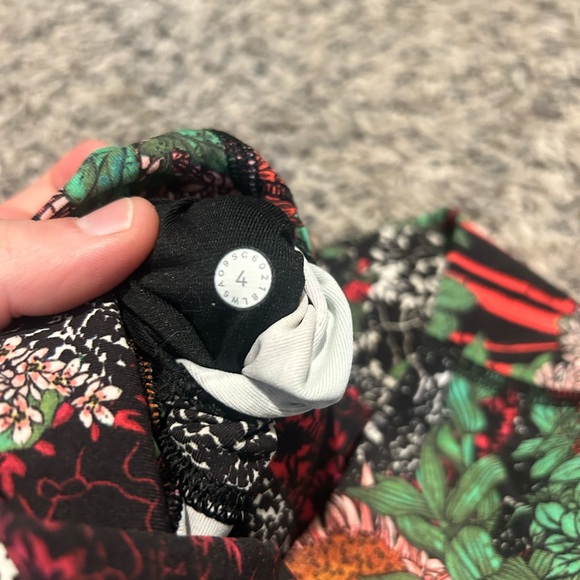 Lululemon Wunder Under Hi-Rise 1/2 Tight, 17” - Picture 3 of 6